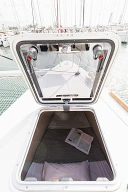 Lagoon 450 Fly in Athens / Alimos Marina thumbnail 9