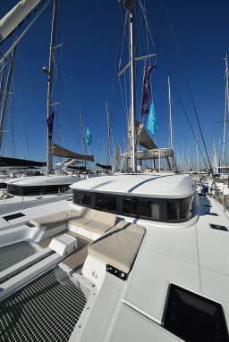 Lagoon 50 in Sukošan / D-Marin Dalmacija Marina thumbnail 7
