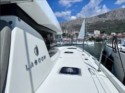 Lagoon 42 in Palairos / Marina Paleros thumbnail 9