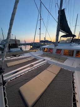 Lagoon 440 in Rome / Marina di Nettuno thumbnail 8