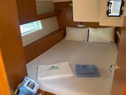 Bavaria C45 Style in Marmaris Yacht Marina thumbnail 7