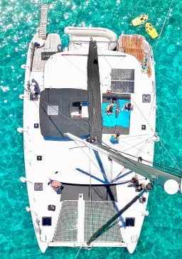 Lagoon 42 in Kanistro - Chalkidiki / Marina Miraggio thumbnail 7