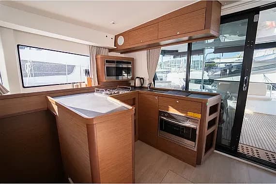Lagoon 42 in Fethiye / Yacht Club Mai - Photo 3