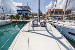 Oceanis 46.1 in Lefkada / D-Marin Marina Lefkas thumbnail 11