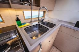 Oceanis 46.1 in Lefkada / D-Marin Marina Lefkas thumbnail 15