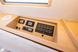 Oceanis 46.1 in Lefkada / D-Marin Marina Lefkas thumbnail 5