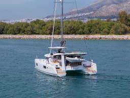 Lagoon 42 in Lefkada / D-Marin Marina Lefkas thumbnail 16