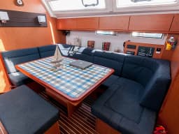 Bavaria 46 Cruiser in Athens / Alimos Marina thumbnail 8