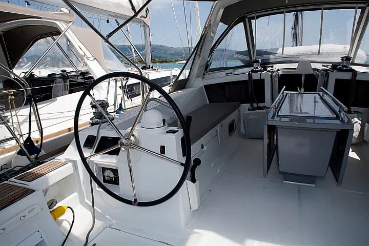 Oceanis 48 in Rhodes New Marina - Photo 4
