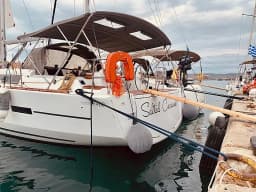Dufour 460 Grand Large in Lavrion / Olympic Marina thumbnail 8