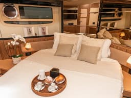 Azimut Magellano 53 in Naples / Mergelina e Porto di Sannazaro thumbnail 10