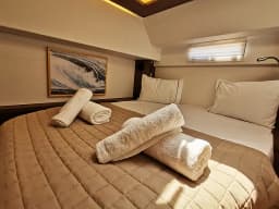 Lagoon 46 in Athens / Alimos Marina thumbnail 19