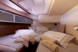 Hanse 540e in Athens / Alimos Marina thumbnail 4