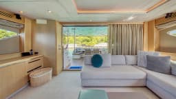 Princess 85 in Trogir / ACI Marina Trogir thumbnail 8