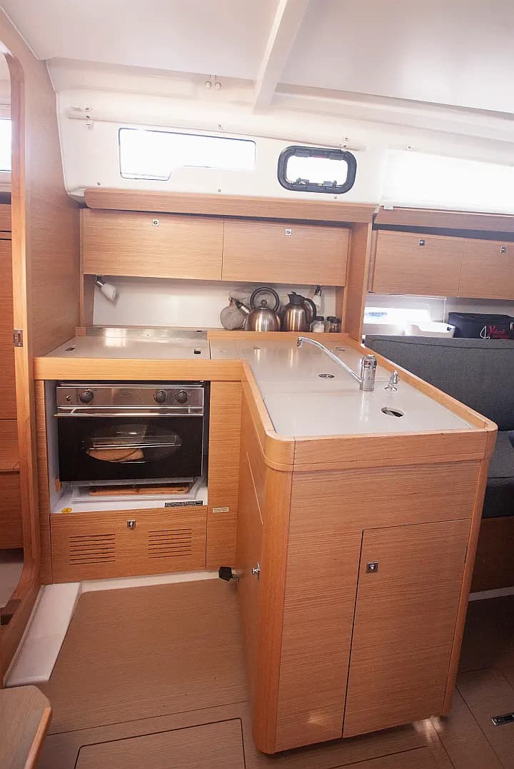 Dufour 360 Grand Large in Orhaniye / Marti Marina - Photo 4