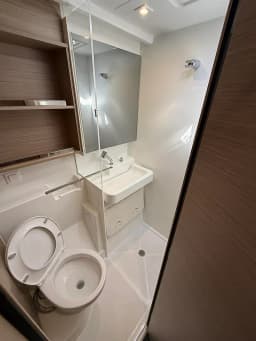 Lagoon 43 in Preveza Marina thumbnail 16