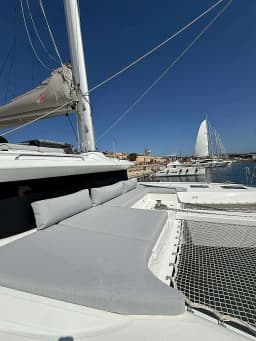 Lagoon 43 in Preveza Marina thumbnail 18
