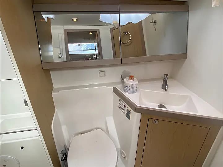 Beneteau 48 in Tortola / Road Town / Fort Burt Marina - Photo 4