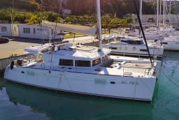 Lagoon 450 in Sicily / Capo d'Orlando Marina thumbnail 10