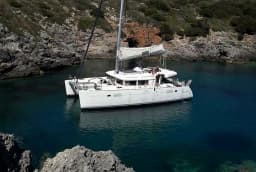 Lagoon 450 in Sicily / Capo d'Orlando Marina thumbnail 9