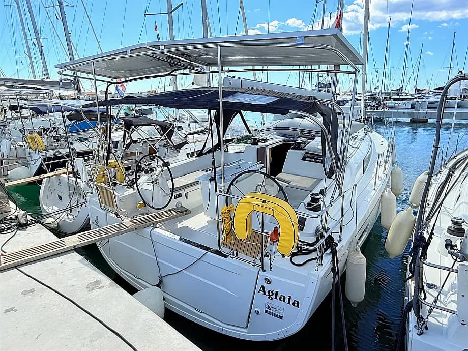 Oceanis 40.1 in Sukošan / D-Marin Dalmacija Marina - Photo 2