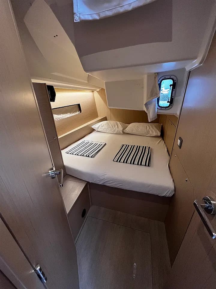 Oceanis 40.1 in Sukošan / D-Marin Dalmacija Marina - Photo 5