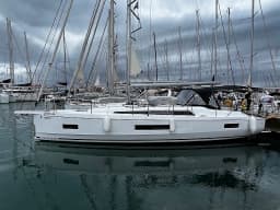 Oceanis 40.1 in Sukošan / D-Marin Dalmacija Marina thumbnail 5