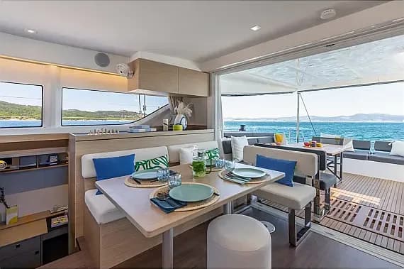 Lagoon 43 in Sicily / Furnari / Marina Portorosa - Photo 3