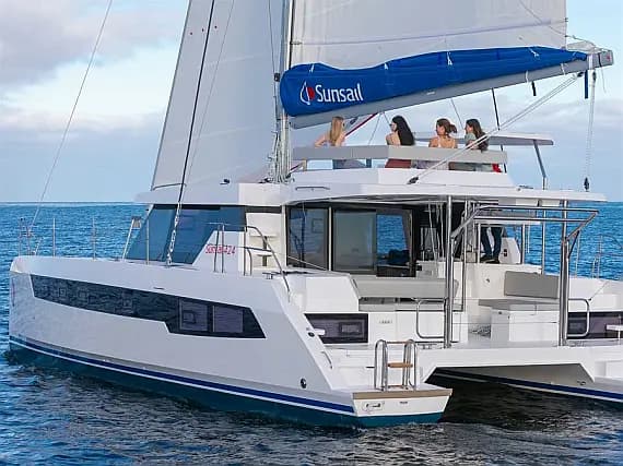 Sunsail 424 in Great Abaco / Marsh Harbour / Beach Resort Marina - image 1