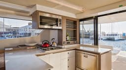 Leopard 53 PC in Grimaud / Port Grimaud thumbnail 12