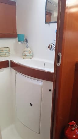 Oceanis 46 in Athens / Alimos Marina thumbnail 12