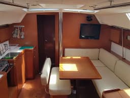 Oceanis 46 in Athens / Alimos Marina thumbnail 2