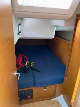 Sun Odyssey 440 in Mallorca / Palma de Mallorca / La Lonja Marina Charter thumbnail 15
