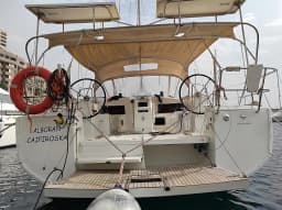 Sun Odyssey 440 in Mallorca / Palma de Mallorca / La Lonja Marina Charter thumbnail 7