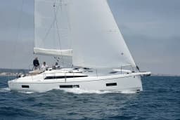 Oceanis 40.1 in Martinique / Le Marin thumbnail 4