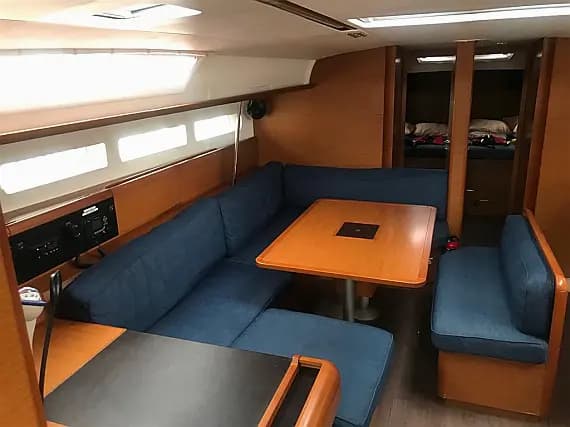Sun Odyssey 519 in Tenerife / Las Galletas / Marina del Sur - Photo 3