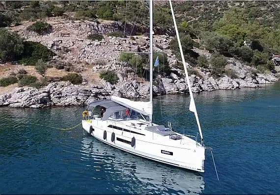 Oceanis 40.1 in Athens / Alimos Marina - Photo 1