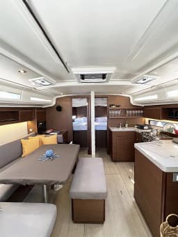 Oceanis 40.1 in Athens / Alimos Marina thumbnail 13
