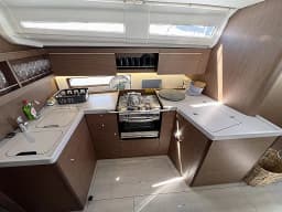 Oceanis 40.1 in Athens / Alimos Marina thumbnail 16
