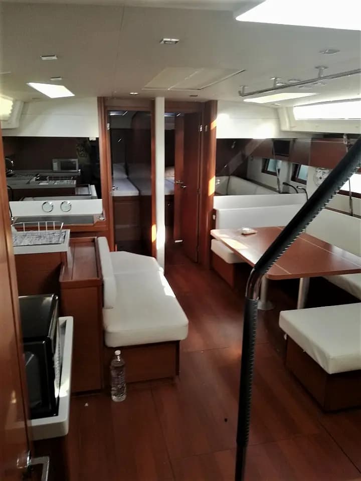 Oceanis 51.1 in Preveza Marina - Photo 5