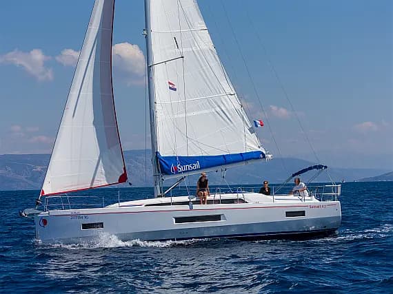 Oceanis 40.1 in Dubrovnik / ACI Marina Dubrovnik - Photo 1