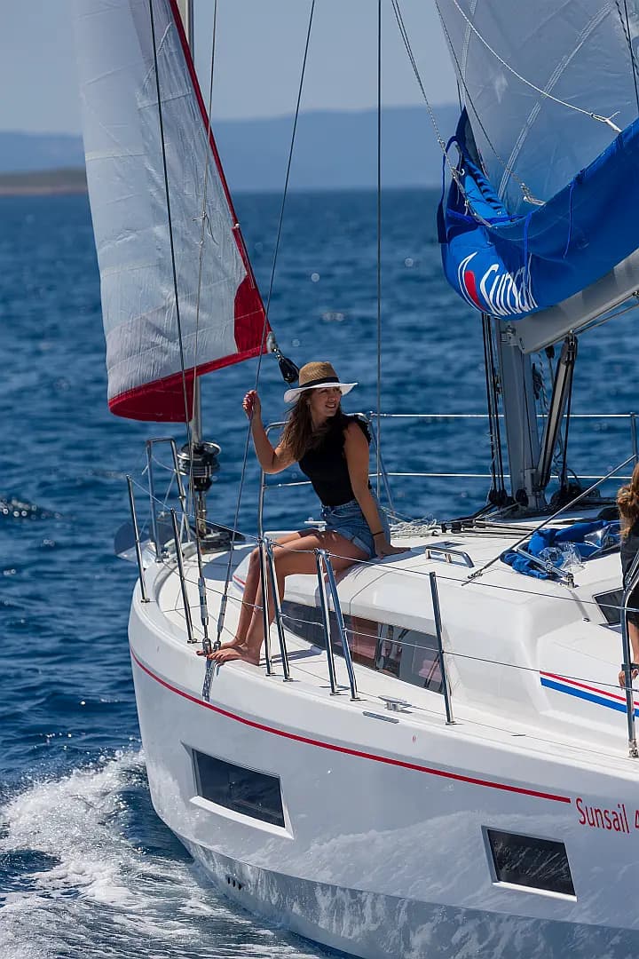 Oceanis 40.1 in Dubrovnik / ACI Marina Dubrovnik - Photo 5