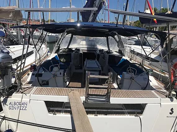 Oceanis 45 in Tenerife / Las Galletas / Marina del Sur - Photo 1