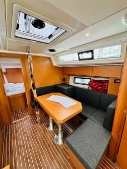 Bavaria C38 in Novi Vinodolski / Marina Novi thumbnail 9