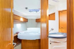 Bavaria 40 Cruiser in Corfu / Gouvia / D-Marin Marina Gouvia thumbnail 9