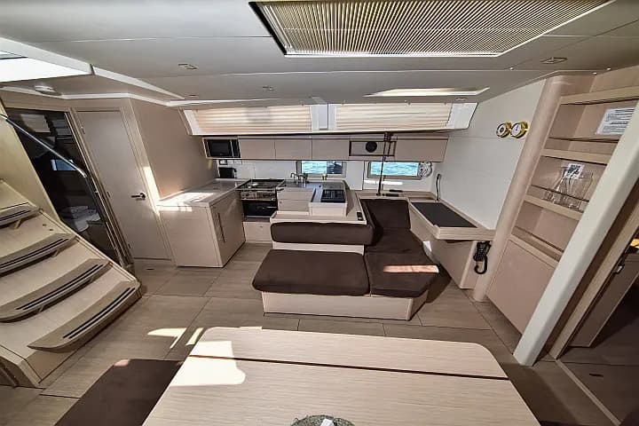 Oceanis 51.1 in Sukošan / D-Marin Dalmacija Marina - Photo 4