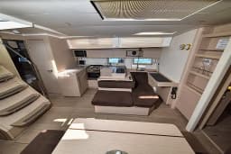 Oceanis 51.1 in Sukošan / D-Marin Dalmacija Marina thumbnail 3