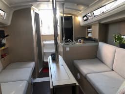 Oceanis 30.1 in Split / ACI Marina Split thumbnail 5