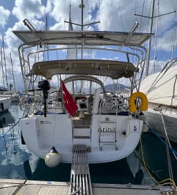 Oceanis 40 in Marmaris / Adaköy Marina thumbnail 6