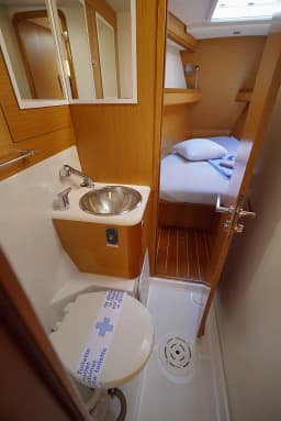 Jeanneau 57 in Marmaris / Albatros Marina thumbnail 14